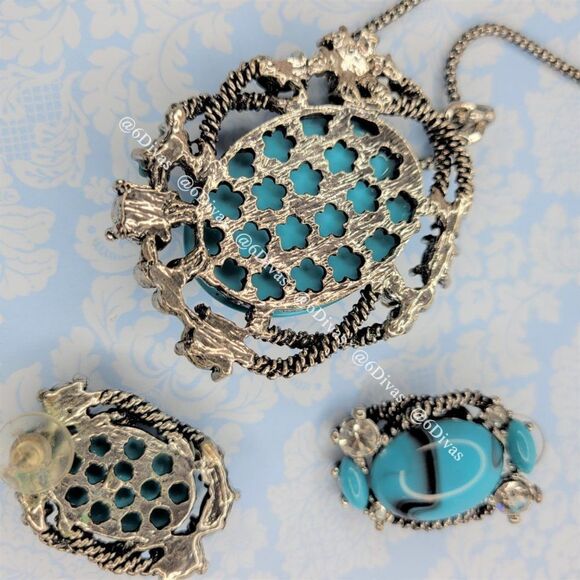 Oval Turquoise Color Pendant Necklace with Earrings - Picture 4 of 6